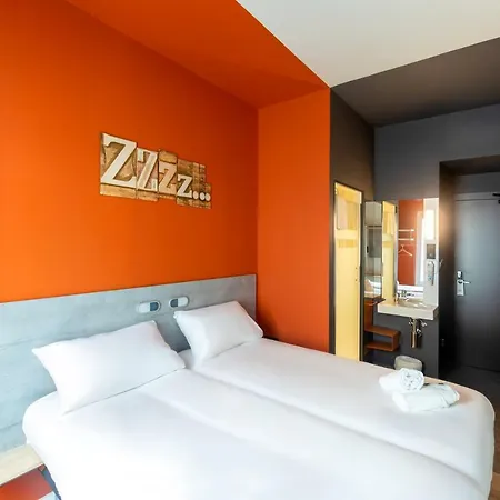Ibis Budget Hotel *