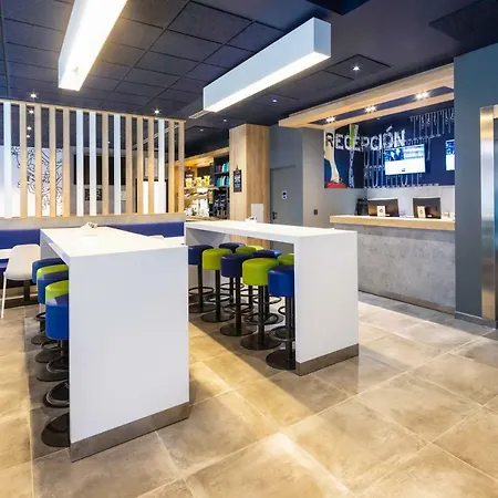 Hotel Ibis Budget *
