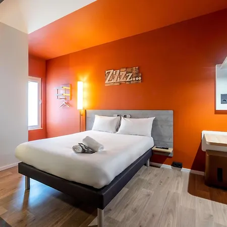 Ibis Budget Ξενοδοχείο *